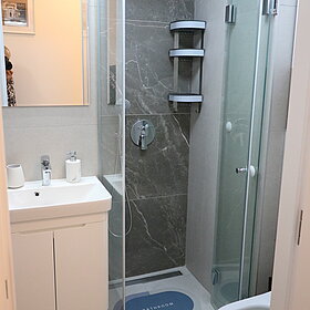 Sunny Oasis Apartment 10a Bathroom, Belgrade