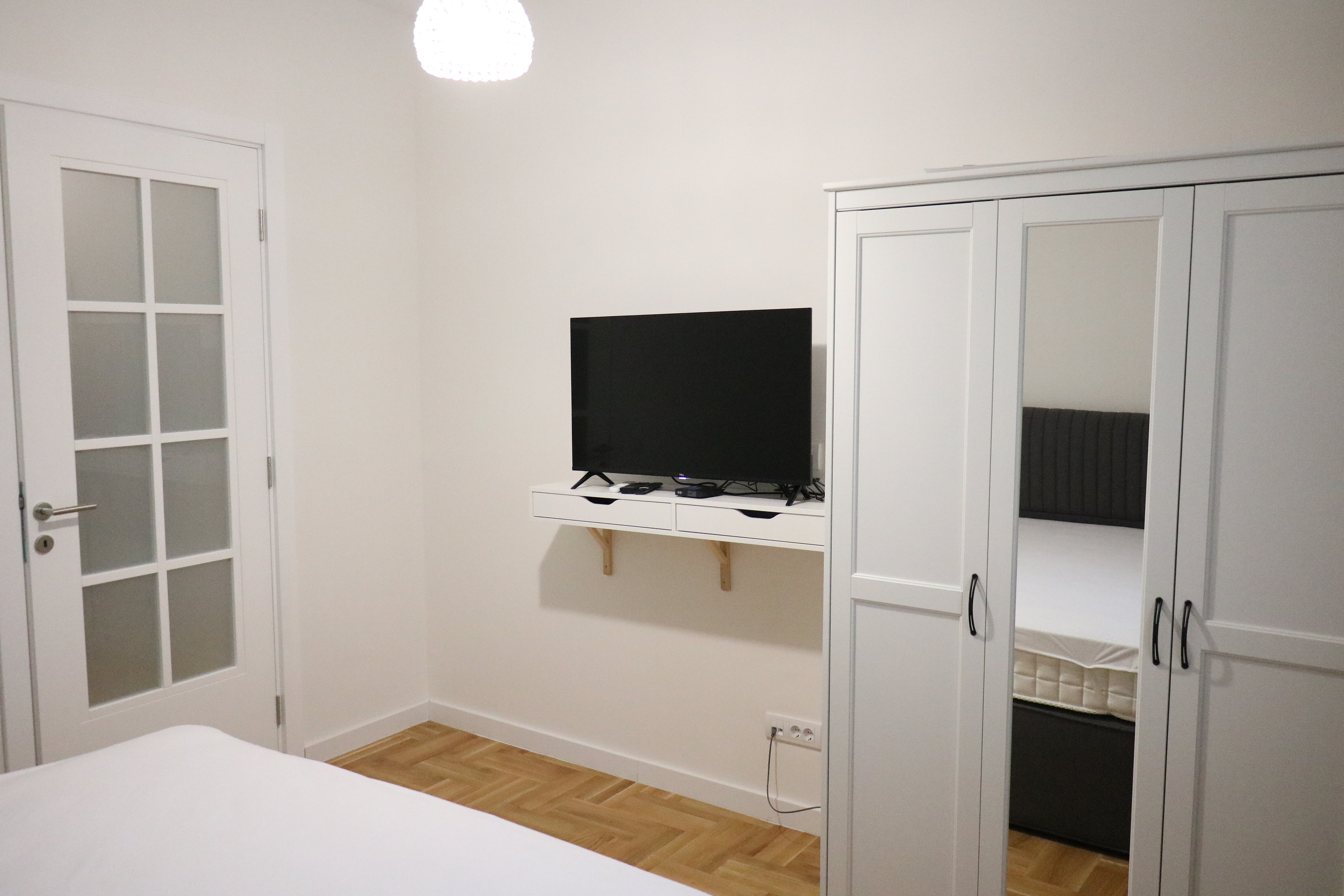 Sunny Oasis Apartment 10a Bedroom, Belgrade