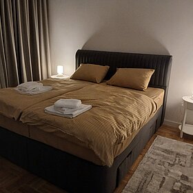 Sunny Oasis Apartment 10 Bedroom, Belgrade